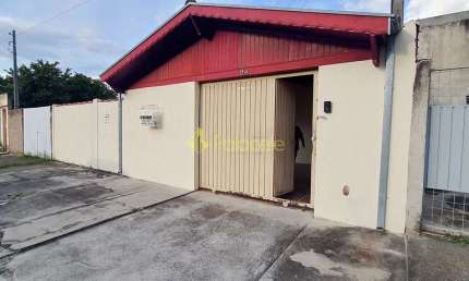 Casa à venda 3 Quartos, 1 Suite, 2 Vagas, 264M², Mantiqueira, Pindamonhangaba - SP