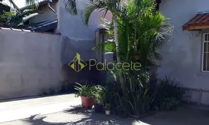 Casa à venda 2 Quartos, 1 Suite, 3 Vagas, 200M², Parque das Palmeiras, Pindamonhangaba - SP