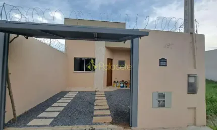 Casa à venda 2 Quartos, 1 Suite, 2 Vagas, 125M², Residencial e Comercial Portal dos Eucaliptos, Pin