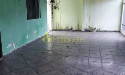 Casa à venda 2 Quartos, 3 Vagas, 300M², Jardim Santa Cecília, Pindamonhangaba - SP