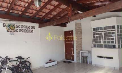 Casa à venda 2 Quartos, 1 Suite, 2 Vagas, 125M², Triângulo, Pindamonhangaba - SP