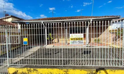 Casa à venda 3 Quartos, 1 Suite, 2 Vagas, 270M², Bosque da Princesa, Pindamonhangaba - SP