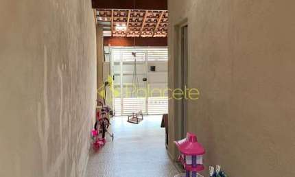 Casa à venda 2 Quartos, 1 Suite, 2 Vagas, 150M², Jardim Continental, Taubaté - SP