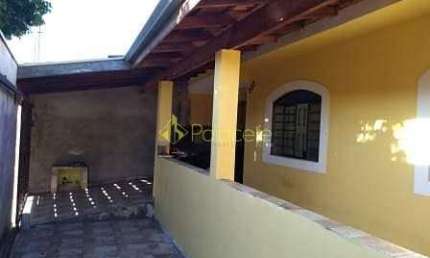 Casa à venda 4 Quartos, 2 Vagas, 250M², Beta, Pindamonhangaba - SP