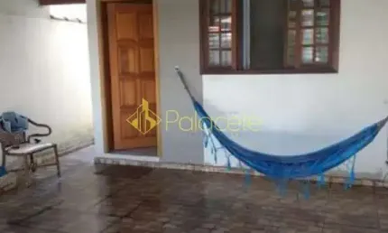 Casa à venda 2 Quartos, 1 Suite, 2 Vagas, 125M², Conjunto Residencial Araretama, Pindamonhangaba -