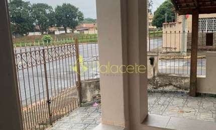Casa à venda 3 Quartos, 2 Suites, 2 Vagas, 250M², Chácara Galega, Pindamonhangaba - SP