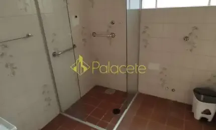 Casa à venda 2 Quartos, 1 Vaga, 250M², Centro, Taubaté - SP