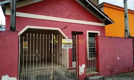 Casa à venda 2 Quartos, 1 Vaga, 147M², Centro, Pindamonhangaba - SP