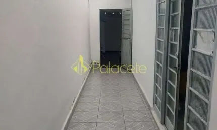 Casa à venda 2 Quartos, 1 Vaga, 150M², Jardim Gurilândia, Taubaté - SP