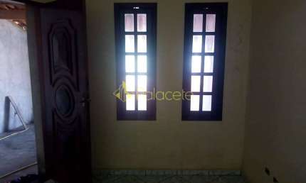 Casa à venda 3 Quartos, 1 Suite, 2 Vagas, Residencial Maricá, Pindamonhangaba - SP