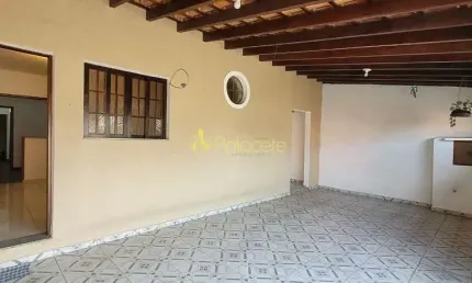 Casa à venda 2 Quartos, 2 Vagas, 171.3M², Maria Áurea, Pindamonhangaba - SP