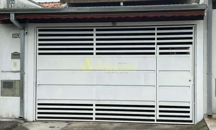 Casa à venda 2 Quartos, 1 Suite, 2 Vagas, 120M², Residencial Mombaça, Pindamonhangaba - SP