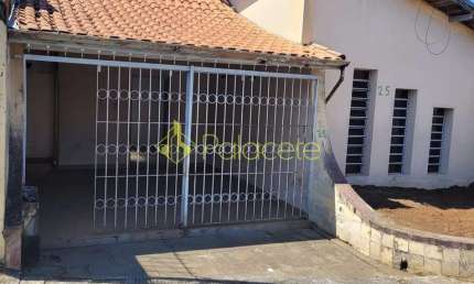 Casa à venda 4 Quartos, 200M², Chácara Doutor Hipólito, Taubaté - SP