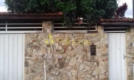 Casa à venda 5 Quartos, 1 Suite, 2 Vagas, 250M², Residencial Pasin, Pindamonhangaba - SP
