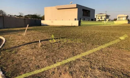 Terreno à venda 348.61M², Centro, Potim - SP | Condomínio Residencial Califórnia