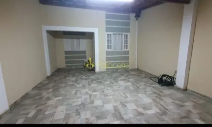 Casa à venda 2 Quartos, 2 Vagas, 125M², Conjunto Residencial Araretama, Pindamonhangaba - SP