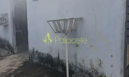 Casa à venda 3 Quartos, 1 Suite, 4 Vagas, 250M², Conjunto Residencial Araretama, Pindamonhangaba -