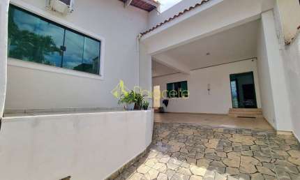 Casa à venda 4 Quartos, 4 Suites, 3 Vagas, 300M², Nova Guará, Guaratinguetá - SP