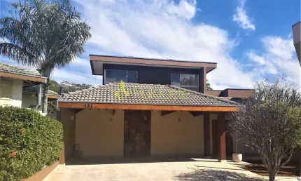 Casa à venda 3 Quartos, 1 Suite, 4 Vagas, 373.13M², Parque São Luís, Taubaté - SP | Residencial Jat