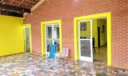 Casa à venda 3 Quartos, 1 Suite, 2 Vagas, 500M², Centro, Ubatuba - SP