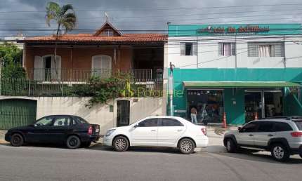 Casa à venda 3 Quartos, 1 Suite, 2 Vagas, 305M², Vila Bourghese, Pindamonhangaba - SP