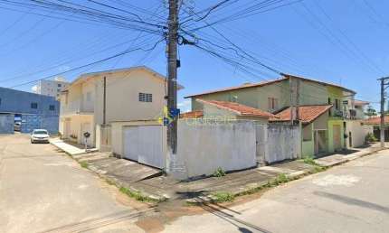 Oportunidade Imperdível: Propriedade Comercial com 644m² de Área Construída, Ideal para Pousada ou