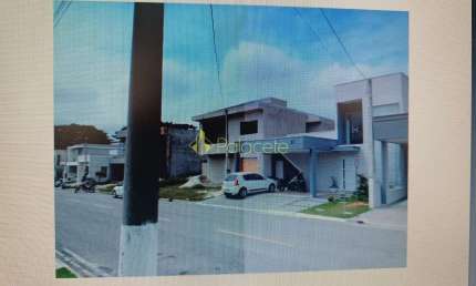 Casa à venda 4 Quartos, 1 Suite, 3 Vagas, 300M², Água Preta, Pindamonhangaba - SP | Casa em Condomi