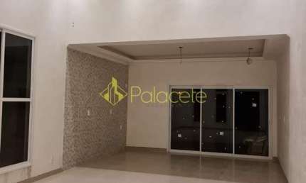 Casa à venda 2 Quartos, 1 Suite, 2 Vagas, 300M², Condomínio Terra do Vale, Caçapava - SP