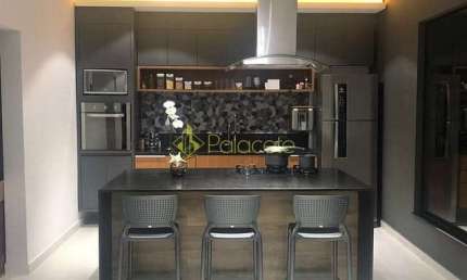 Casa à venda 3 Quartos, 3 Suites, 4 Vagas, 320M², Guedes, Tremembé - SP | Morada do Visconde