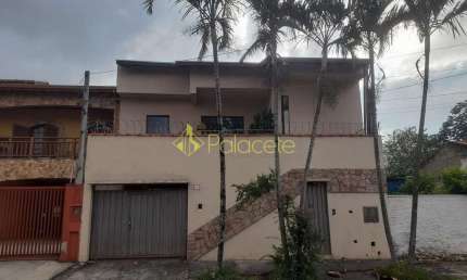 Casa com 5 quartos à venda no Jardim Califórnia, Taubaté 