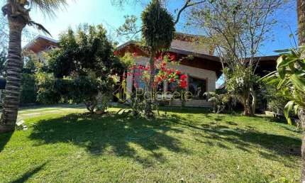 Casa à venda 6 Quartos, 2 Suites, 6 Vagas, 418M², Taubaté Village, Taubaté - SP | Condominio Taubat