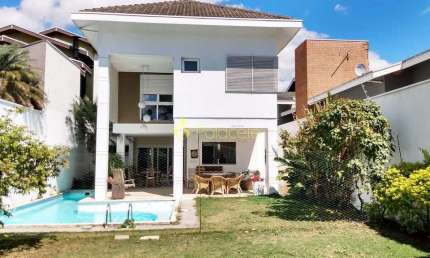 Casa à venda 4 Quartos, 3 Suites, 3 Vagas, 428.3M², Jardim Independência, Taubaté - SP | VALE DOS P