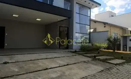 Casa à venda 3 Quartos, 2 Suites, 2 Vagas, 300M², Piracangaguá, Taubaté - SP | Condomínio Ouroville
