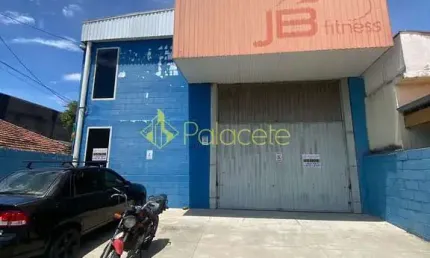 Prédio Comercial Moderno com Pé-Direito de 5,50m, Estacionamento, Escritório, Recepção e Luz Trifás