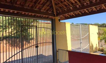 Chácara à venda 4 Quartos, 5 Vagas, Santa Luzia Rural, Taubaté - SP