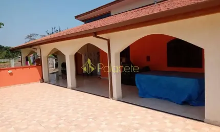 Chácara à venda 6 Quartos, 1 Suite, 15000M², Barreiro, Taubaté - SP