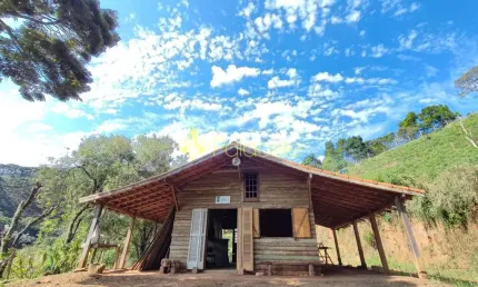 Chácara à venda 2 Quartos, 4 Vagas, 238600M², Bairro dos Macacos, Silveiras - SP