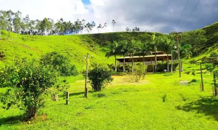 Chácara à venda 4 Quartos, 1 Suite, 37000M², Zona Rural, Silveiras - SP