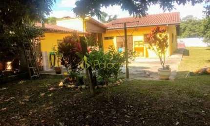 Chácara à venda 2 Quartos, 1 Suite, 2 Vagas, 530M², Parque Shangrilá, Pindamonhangaba - SP