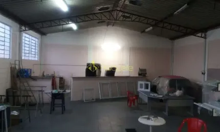Comercial à venda 3 Quartos, 1 Suite, 5 Vagas, 300M², Bela Vista, Pindamonhangaba - SP