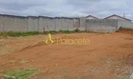 Terreno à venda em Piracangaguá, Taubaté 