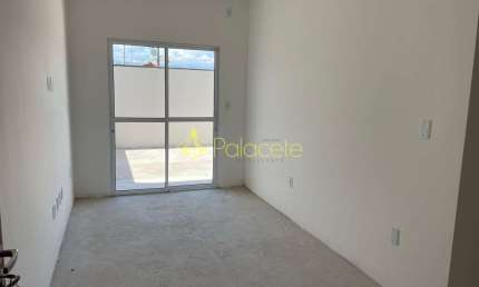 Apartamento à venda dois dormitórios com suíte e um belo quintal, a localização é privilegiada Bosq