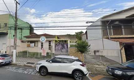 Amplo Imóvel Comercial à Venda e Locação no São Benedito – Ideal para Consultórios, Escritórios e M
