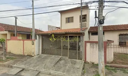 Sobrado à Venda no Bairro Maria Áurea, em Pindamonhangaba, Próximo ao Centro e à Avenida Principal