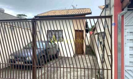Oportunidade Imperdível: Casa com 2 Dormitórios, Garagem para 2 Carros e Documentação Regularizada