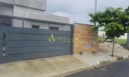 Casa Nova com excelente acabamento com planejados no bairro Santa Clara