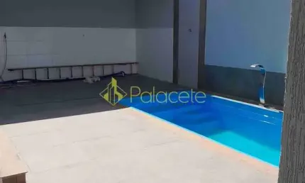 Excelente casa com piscina no Residencial Flamboyan