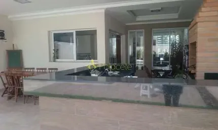 Casa à venda 3 quartos, 3 suites, 4 vagas, 390m², loteamento residencial campos do conde ii, tremem