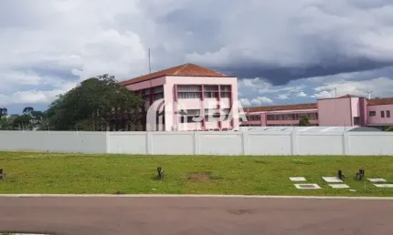 Terreno em condomínio alto padrão com projeto aprovado