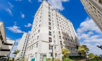 Apartamento com sacada com churrasqueira  ACEITA PERMUTA